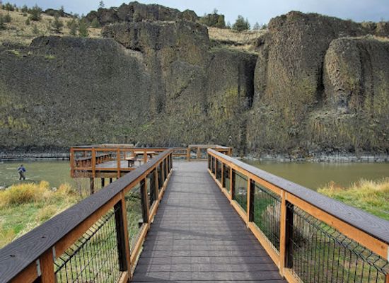 oregon/crook-county/landmark/chimney-rock-campground