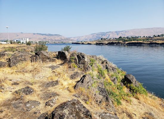 oregon/hood-river-county/landmark/rock-fort