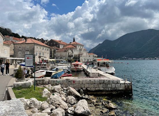 montenegro/perast/landmark/sijavoga