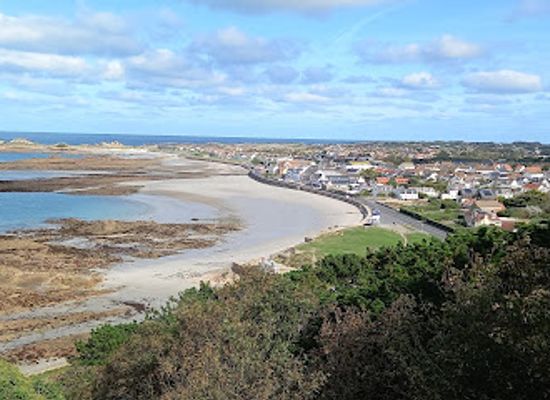 guernsey/jerbourg-point/landmark/le-guet