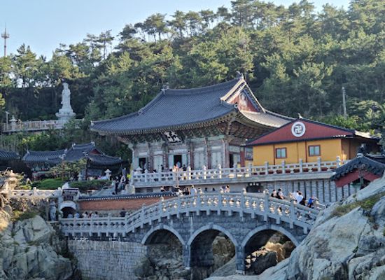 south-korea/gwandong-region/landmark/haedong-yonggungsa-temple