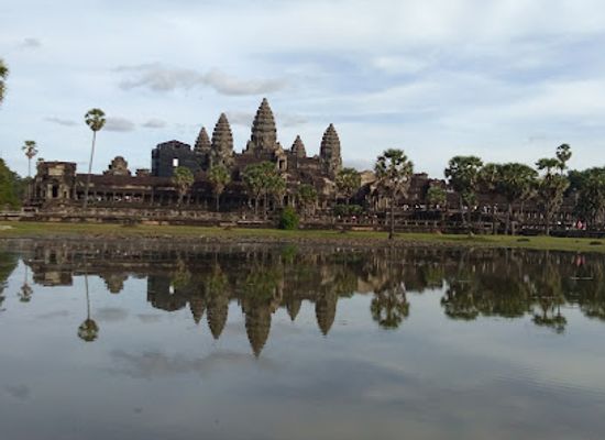 cambodia/siem-reap-province/landmark/ta-prohm-temple