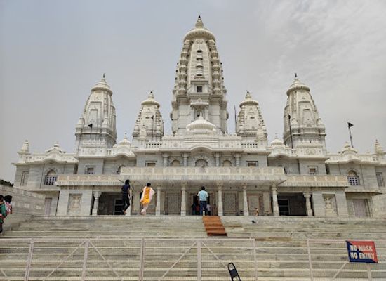 india/kanpur/landmark/j-k-temple-garden