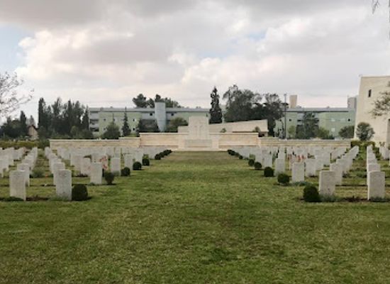 israel/beersheba/landmark/beersheba-war-cemetery
