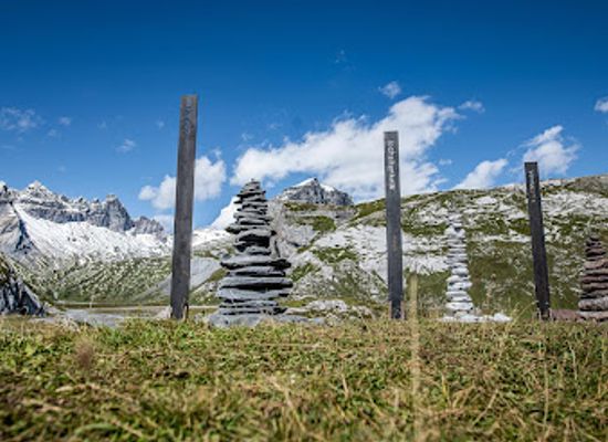 switzerland/graubunden/landmark/besucherpavillon-welterbe-sardona