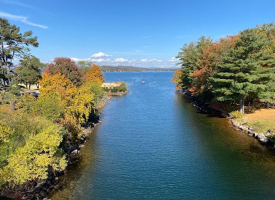 new-hampshire/lakes-region/landmark/endicott-rock-state-historic-site
