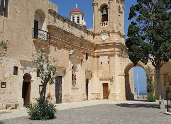 malta/northern-region/landmark/pjazza-tal-mellieha