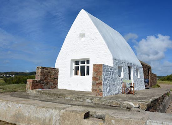 jersey/saint-saviour/landmark/le-don-hilton-la-caumine-a-marie-best