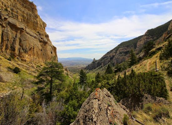 wyoming/bighorn-basin/landmark/bighorn-canyon-national-recreation-area-cal-taggart-visitor-center