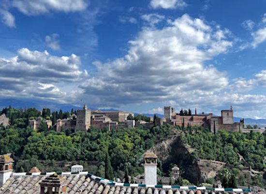 spain/granada/landmark/palace-of-charles-v
