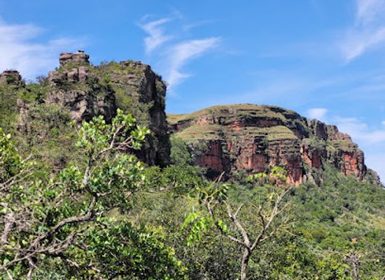 brazil/chapada-dos-guimaraes-national-park/landmark/morro-de-sao-jeronimo