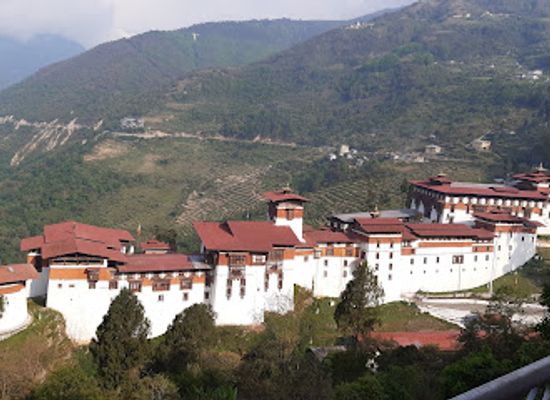 bhutan/trongsa/landmark/tashi-ninjey-hotel
