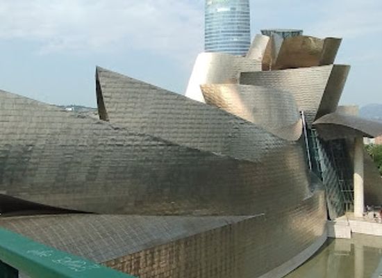 spain/bilbao/ensanche/landmark/la-bodega-de-ola