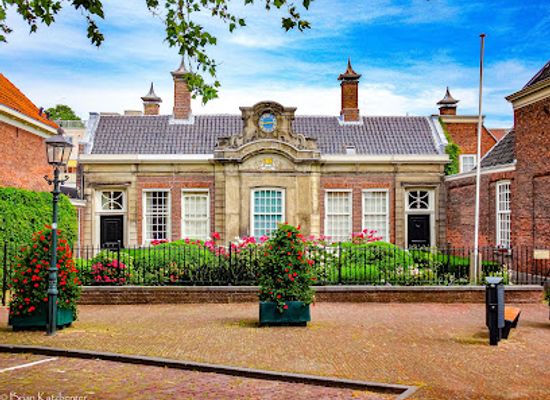 netherlands/haarlem/landmark/hofje-van-noblet