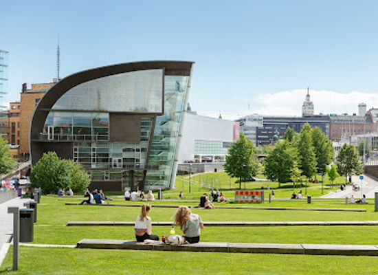 finland/helsinki/landmark/museum-of-contemporary-art-kiasma