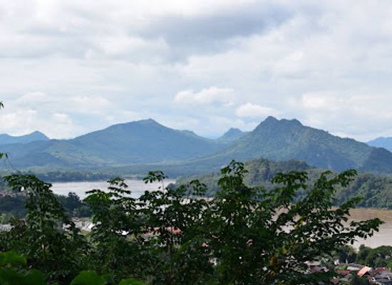 laos/xiangkhoang-province/landmark/phousi-hill
