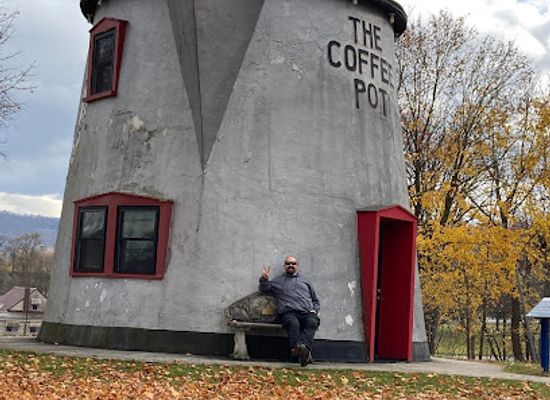 pennsylvania/laurel-highlands/landmark/the-big-coffee-pot