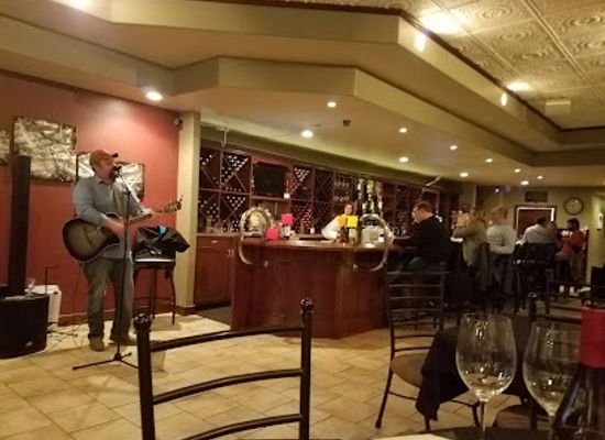 north-dakota/minot/landmark/off-the-vine