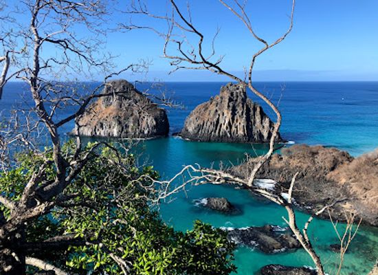 brazil/fernando-de-noronha/landmark/mirante-vista-do-morro-dois-irmaos