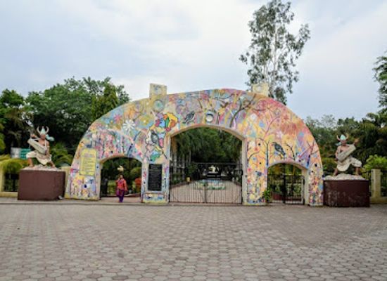 india/raipur/landmark/gandhi-udyan-park