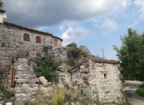 croatia/istrian-peninsula/landmark/glagolitic-alley