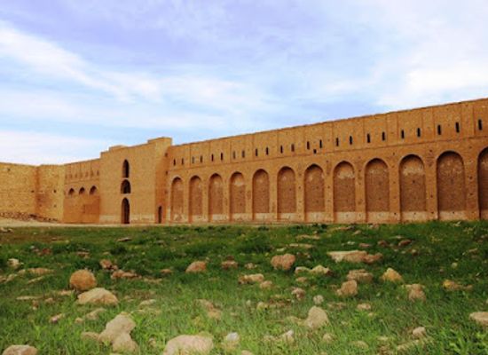 iraq/zagros-mountains/landmark/al-ukhaidir-fortress