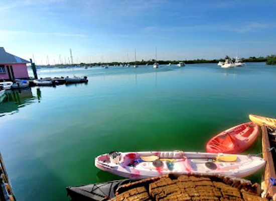 florida/marathon-key/landmark/dockside-boot-key-harbor