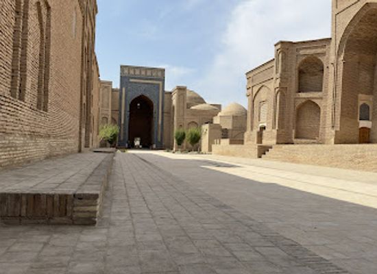 afghanistan/jowzjan/landmark/sultan-saodat-mausoleum