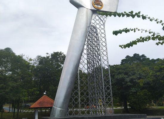 malaysia/selangor/landmark/tugu-keris