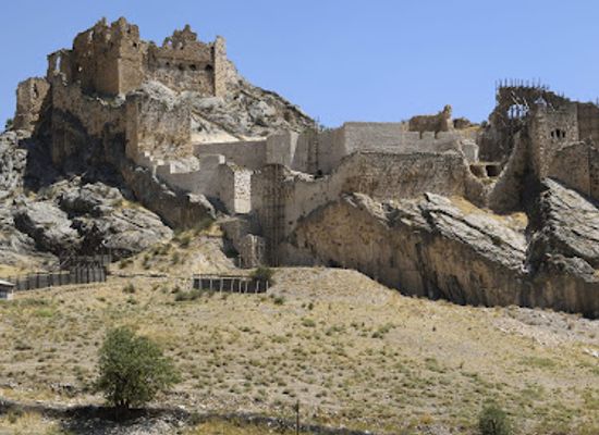turkiye/mount-nemrut/landmark/yenikale-ruins