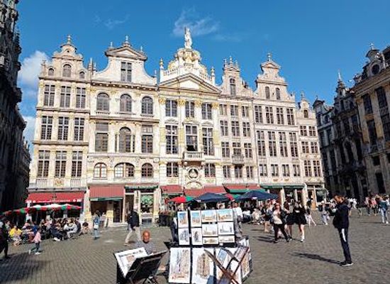 belgium/tournai/landmark/grand-place-de-mons