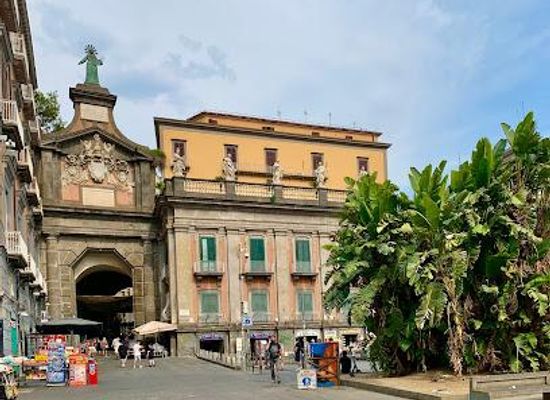 italy/campania/landmark/port-alba