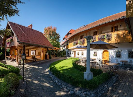 slovenia/bled/landmark/penzion-mayer