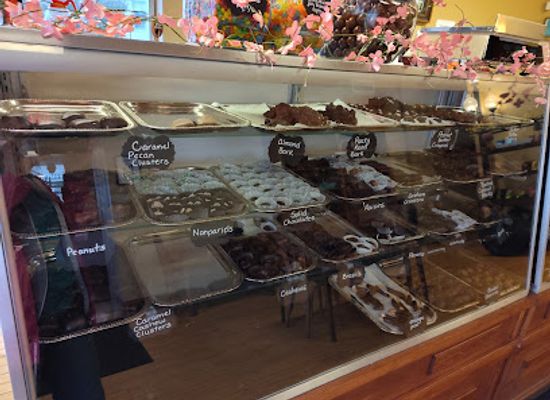 wisconsin/racine/landmark/derango-the-pizza-king-premium-chocolates