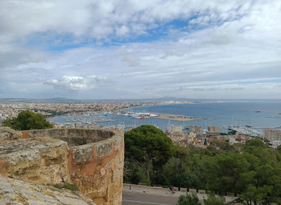 spain/balearic-islands/landmark/castell-de-bellver