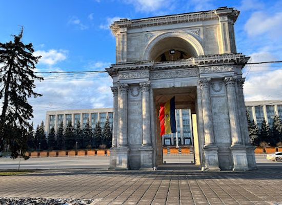 moldova/chisinau/ciocana/landmark/the-triumphal-arch