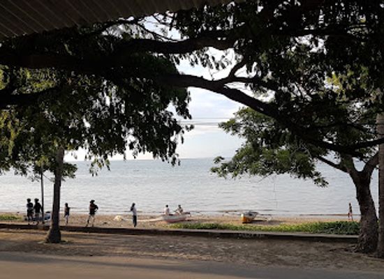 timor-leste/dili/landmark/castaway-bar-and-restaurant