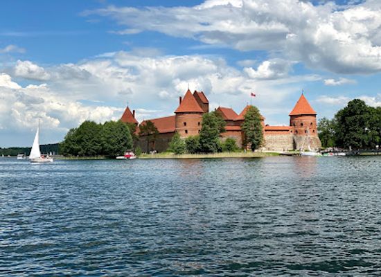lithuania/trakai-island-castle/landmark/pilies-sala