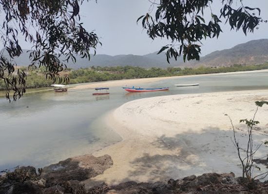 sierra-leone/river-number-two-beach/landmark/river-no-beach