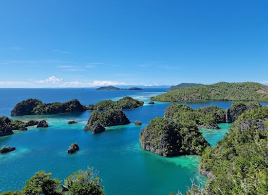 indonesia/raja-ampat/landmark/piaynemo-raja-ampat