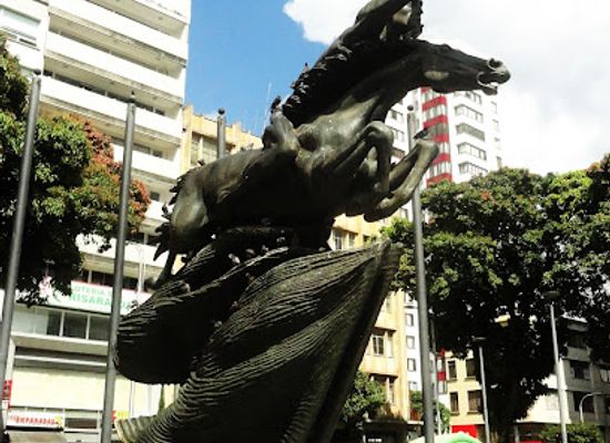 colombia/coffee-axis/landmark/bolivar-plaza-pereira