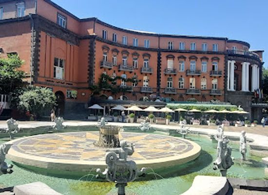 armenia/arevik-national-park/landmark/charles-aznavour-square