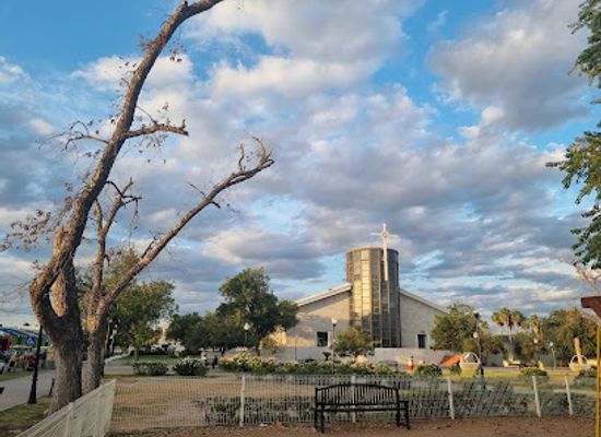 mexico/monterrey/landmark/plaza-zaragoza