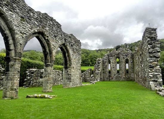 united-kingdom/snowdonia-national-park/attraction/cymer-abbey-2