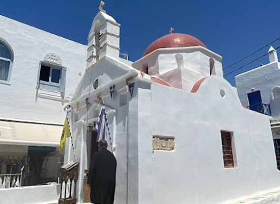 greece/mykonos/ornos/landmark/manto-mavrogenous-square
