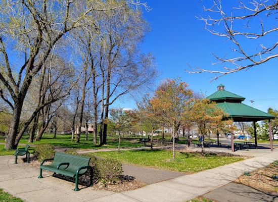 minnesota/minneapolis/northeast-minneapolis/landmark/gluek-park