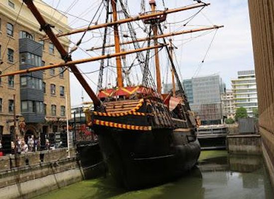 united-kingdom/london/attraction/st-mary-overie-s-dock-2