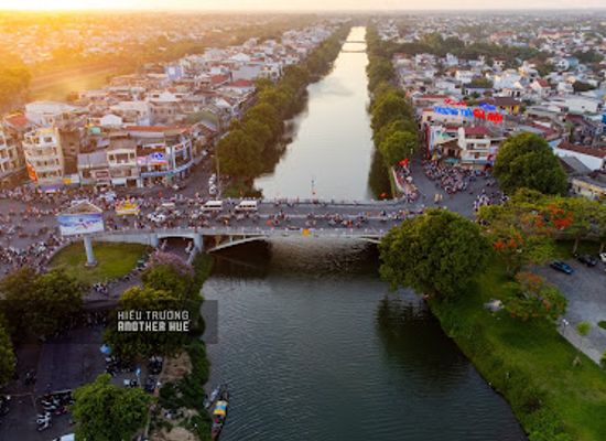 vietnam/hue/landmark/dong-ba-market