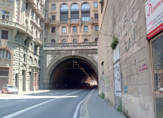 italy/monferrato/landmark/galleria-giuseppe-garibaldi