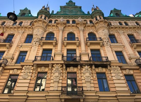 latvia/riga/art-nouveau-district/landmark/riga-art-nouveau-center-museum
